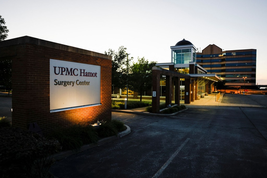 The author underwent surgery at UPMC Hamot in Pennsylvania on Saturday and was taken off a ventilator on Sunday. 