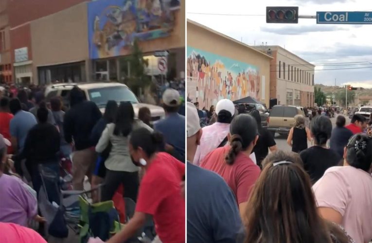 SUV in New Mexico drives through parade, injures seven