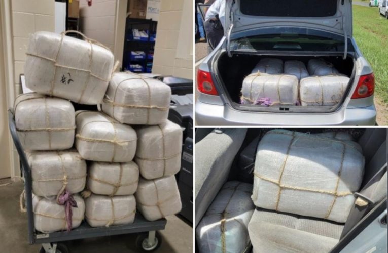 Texas cops seize 10 bundles of pot in traffic stop car chase