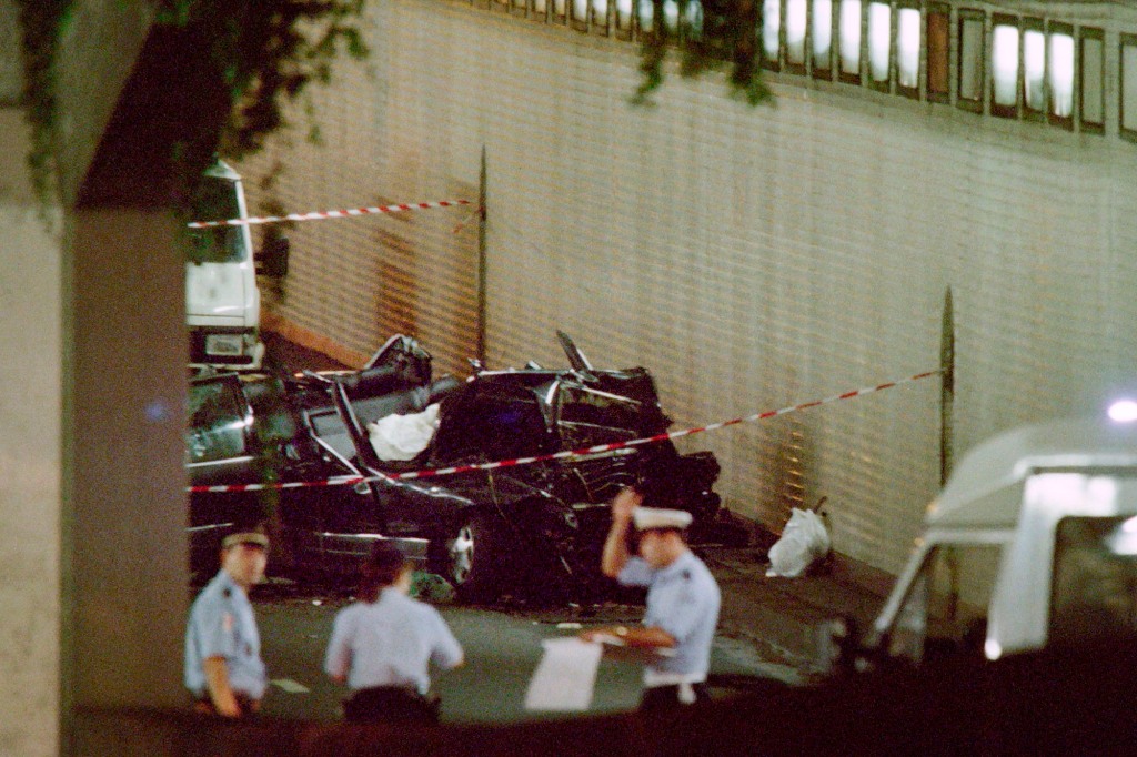 Diana's crashed car