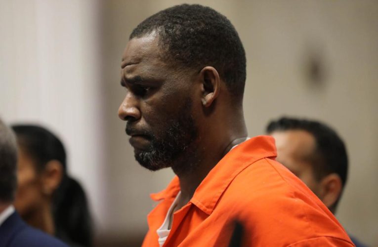 R. Kelly headed back to court 14 years later for sex assault of teen girl