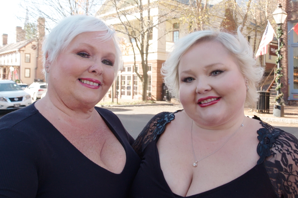 Mom Cathy, left, and daughter Ashley, right, take a selfie. 