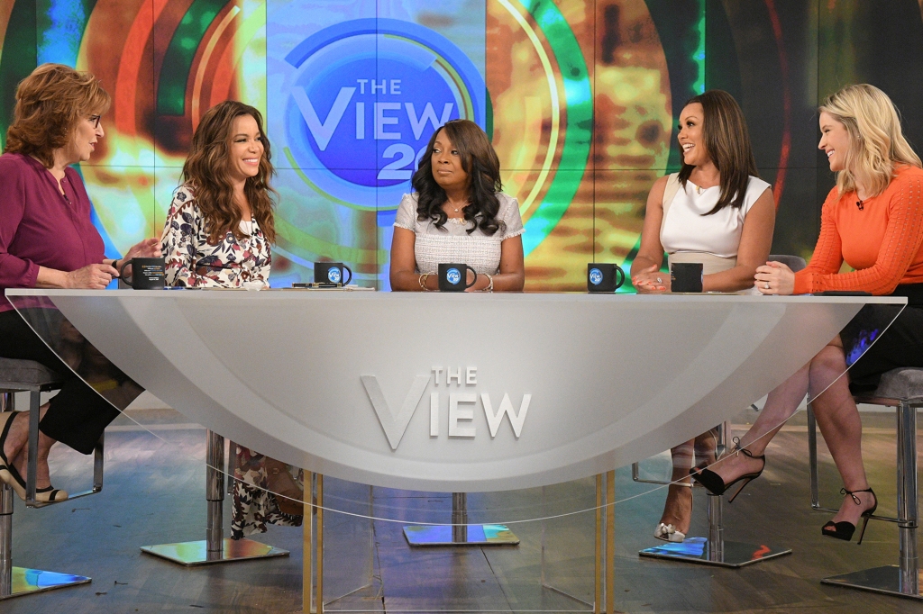 Photo of Star Jones when she guest co-hosted "The View" in 2017. She's sitting in the center of the table along with Vanessa Williams, Joy Behar, Sunny Hostin and Sara Haines.