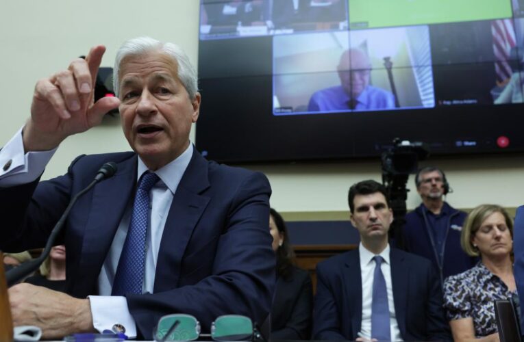 Jamie Dimon, bank CEOs grilled by lawmakers over inflation