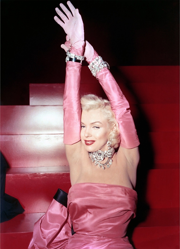 GENTLEMEN PREFER BLONDES, Marilyn Monroe, 1953, TM and Copyright ©20th Century Fox Film Corp. All rights reserved./Courtesy Everett Collection.                 FILM STILL DO NOT DELETE