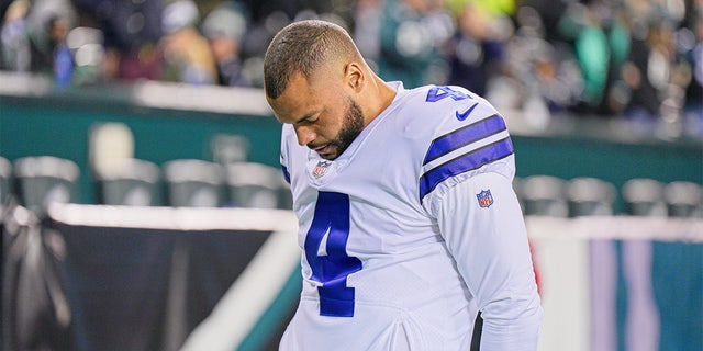 Dallas Cowboys quarterback Dak Prescott reflects during the game against the Philadelphia Eagles at Lincoln Financial Field in Philadelphia, Pennsylvania, on Jan. 8, 2022.