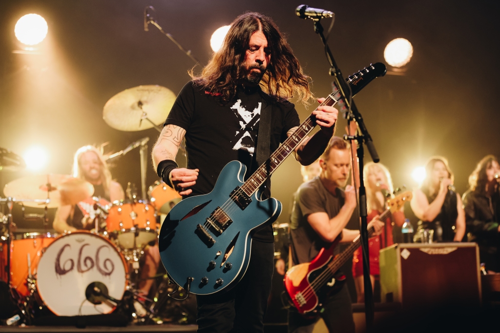 Grohl pictured on stage with the late Taylor Hawkins in February this year.