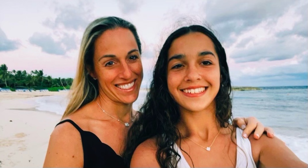 Jamie Ratner and her 13-year-old daughter,  Lila.