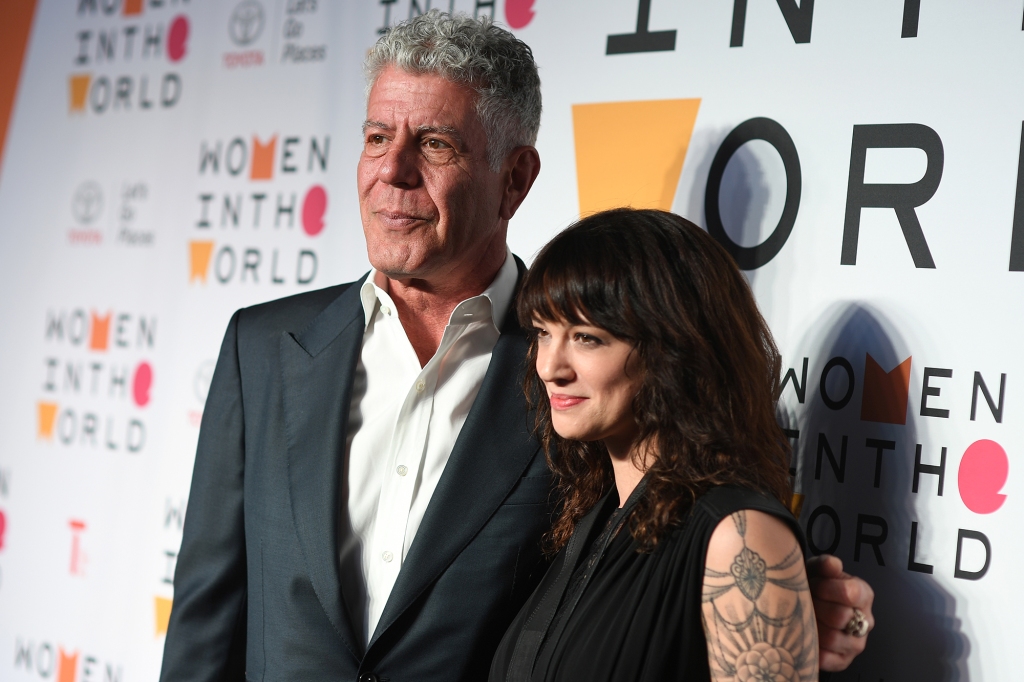 Chef Anthony Bourdain and actor Asia Argento attend the 2018 Women In The World Summit at Lincoln Center on April 12, 2018 in New York City. (Photo by ANGELA WEISS / AFP)        (Photo credit should read ANGELA WEISS/AFP via Getty Images)