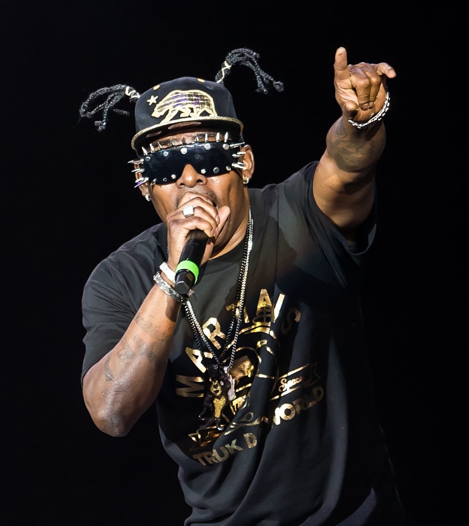 Coolio performing in Camden in 2016