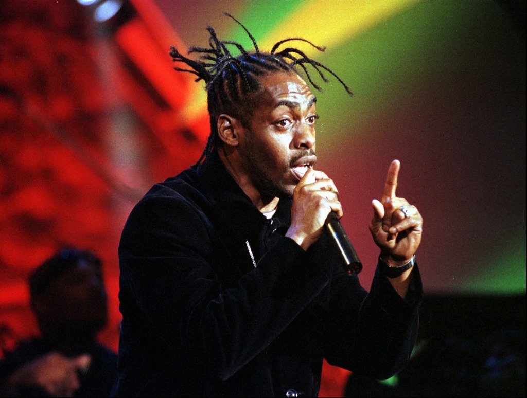 Coolio performing at California music awards in 1998.