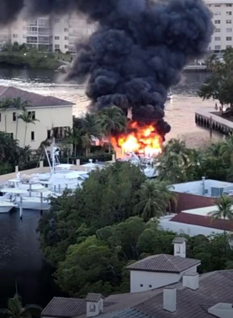 Florida yacht fire