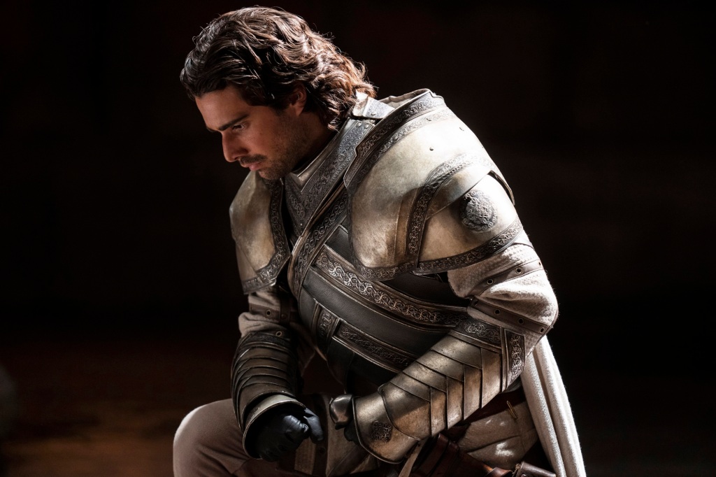 Fabien Frankel as Ser Crison Cole on "House of the Dragon" kneeling. 