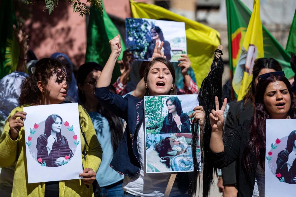 Demonstrators in Iran after death of Mahsa Amini