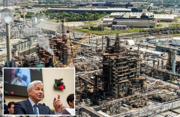 Jamie Dimon assails stopping oil and gas production in US