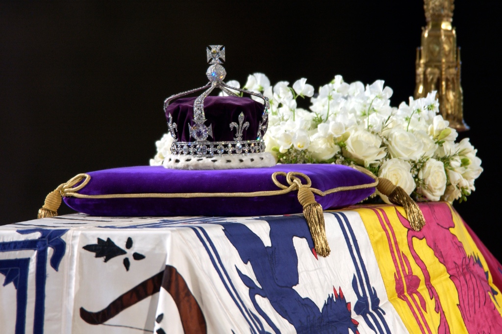 The Kohinoor diamond on the crown atop The Queen Mother's coffin in 2002.