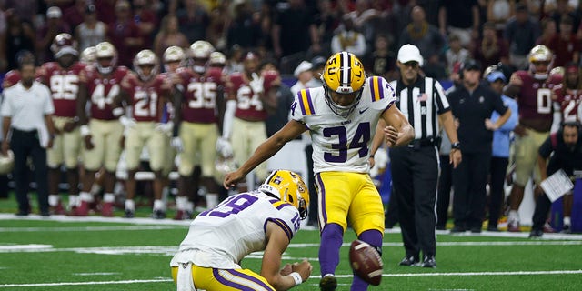 Place kicker Damian Ramos #34 of the LSU Tigers kicks with no time left on the clock against the Florida State Seminoles at Caesars Superdome on September 04, 2022 in New Orleans, Louisiana.