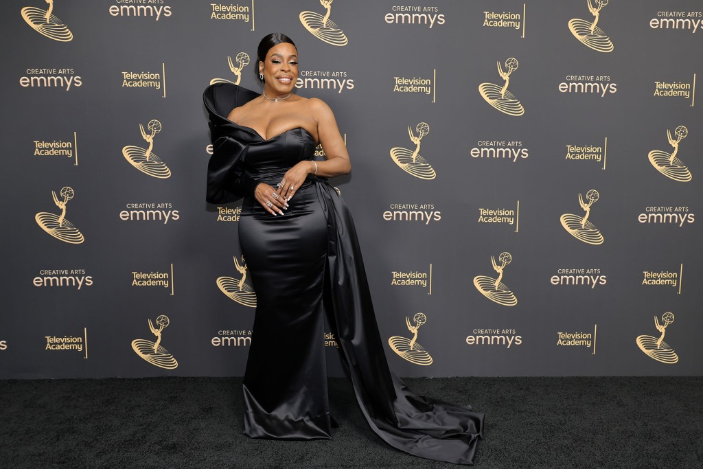 Niecy Nash on the red carpet.