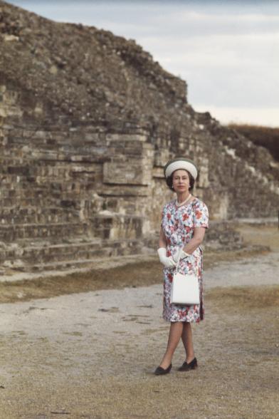 On the same trip to Mexico, the Queen posed in front of an ancient pyramid built during the Mayan civilization.