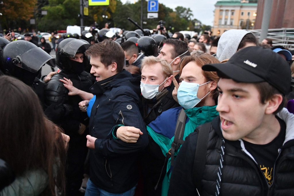 Young protestors in Russia