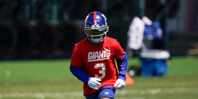 New York Giants' Sterling Shepard participates in practice at the team's training facility in East Rutherford, New Jersey, on June 8, 2022.