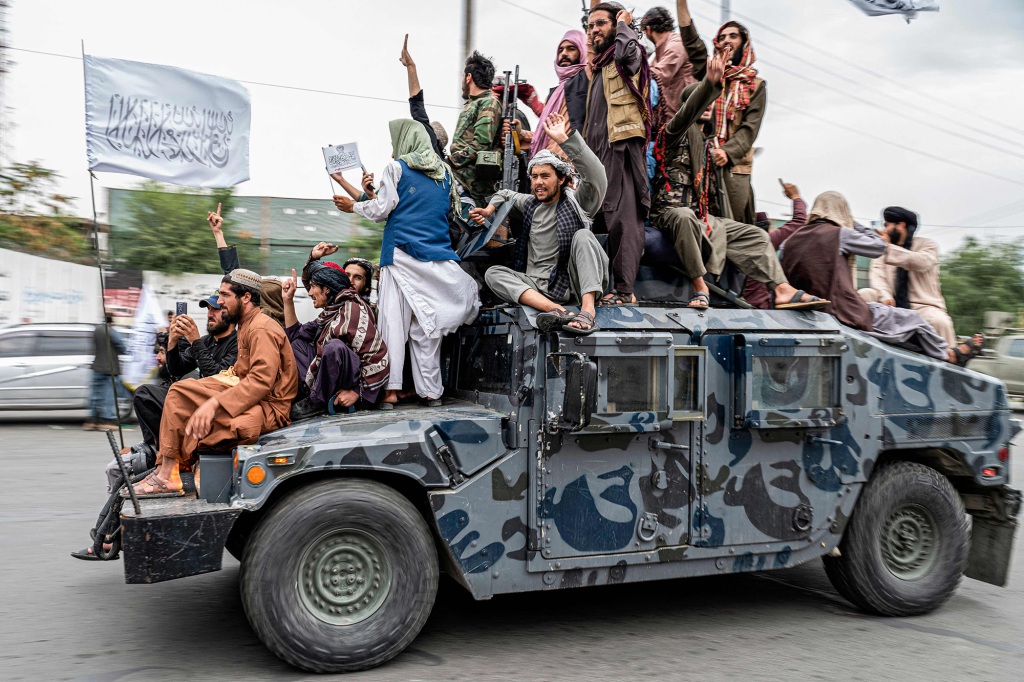 The Taliban had a thousand suicide bombers surround Kabul's airport, leadership in the organization said.