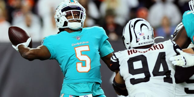 Quarterback Teddy Bridgewater #5 of the Miami Dolphins passes during the game against the Cincinnati Bengals at Paycor Stadium on September 29, 2022 in Cincinnati, Ohio.