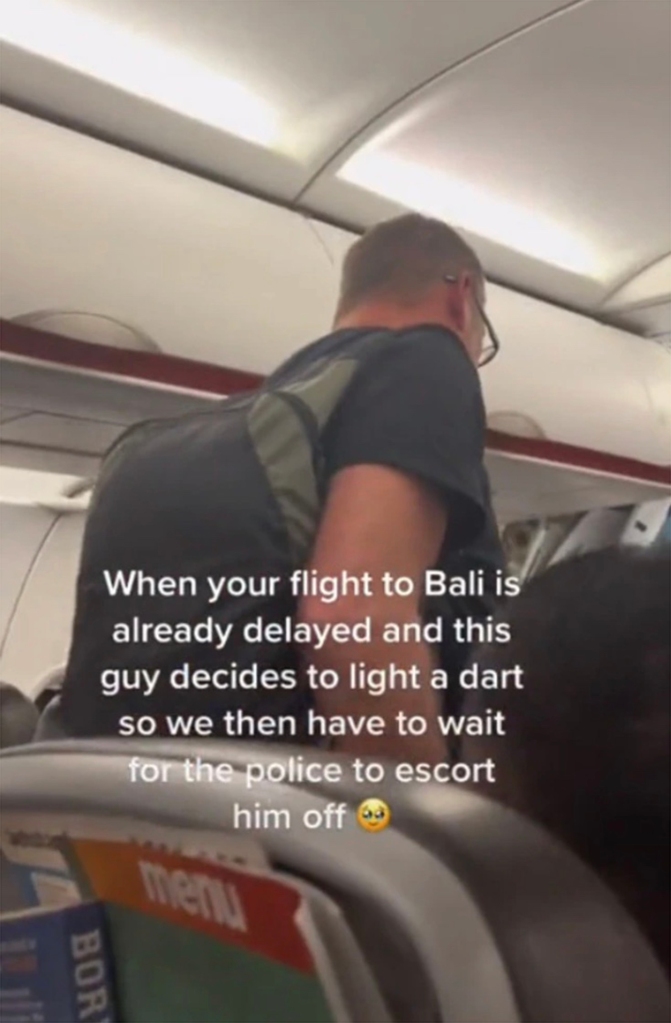 TikTok of man getting kicked off Jetstar flight