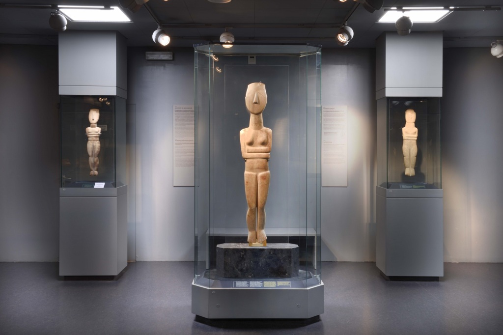 An other-worldly work a the Museum of Cycladic Art.