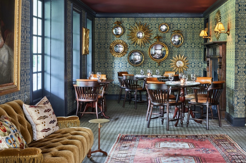 Interior of a dining area inside Mayflower Inn.