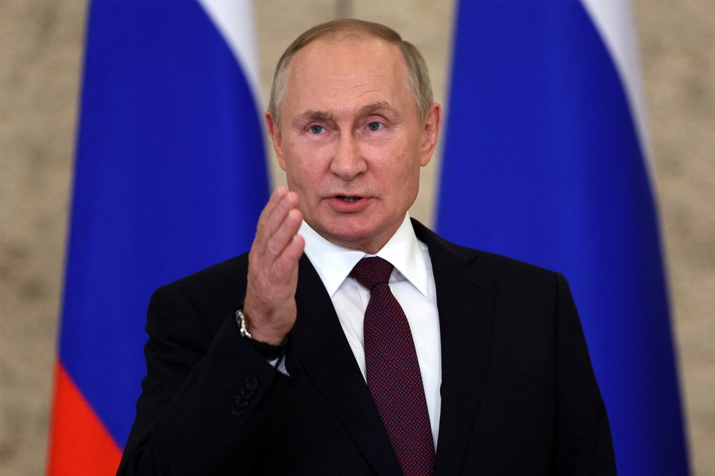 Russian President Vladimir Putin speaks during a news conference following the Shanghai Cooperation Organization (SCO) summit in Samarkand, Uzbekistan September 16, 2022.