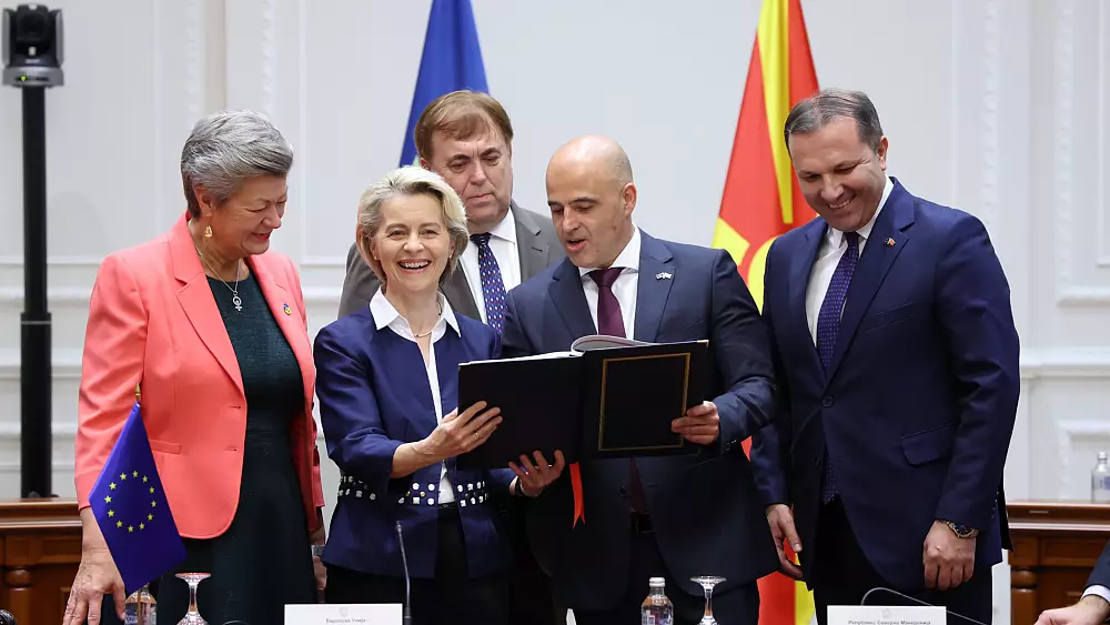 The EU and North Macedonia sign migration agreement