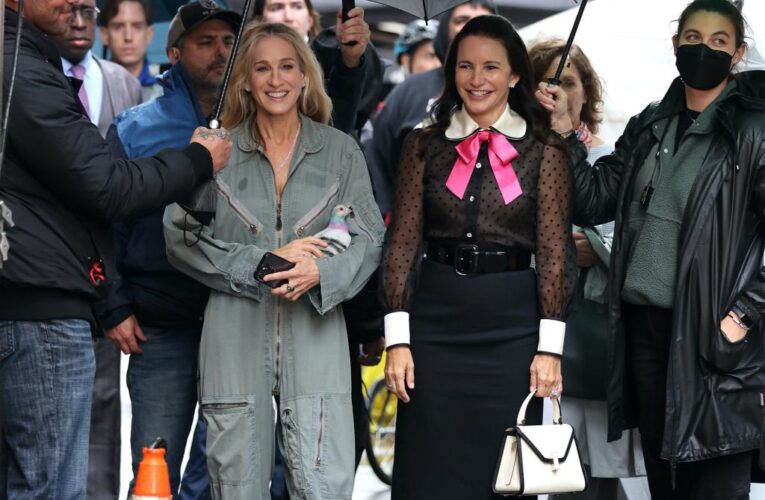 Sarah Jessica Parker returns to set for Season 2