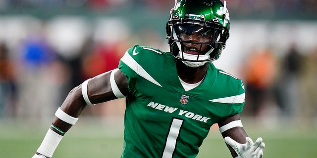 New York Jets cornerback Sauce Gardner practices before a game Aug. 22, 2022, in East Rutherford, N.J.