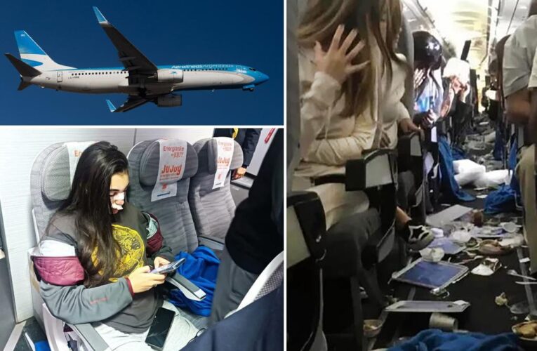 12 passengers hurt when turbulence throws flight into chaos