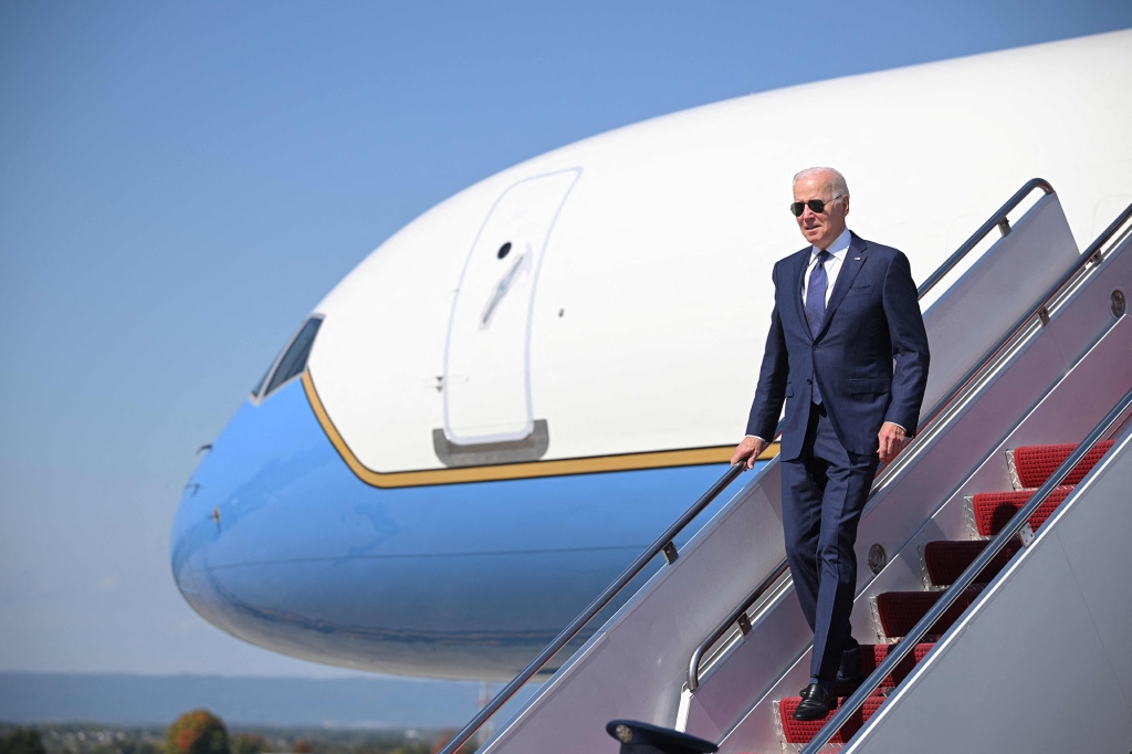 A picture of President Biden stepping off of Air Force One.