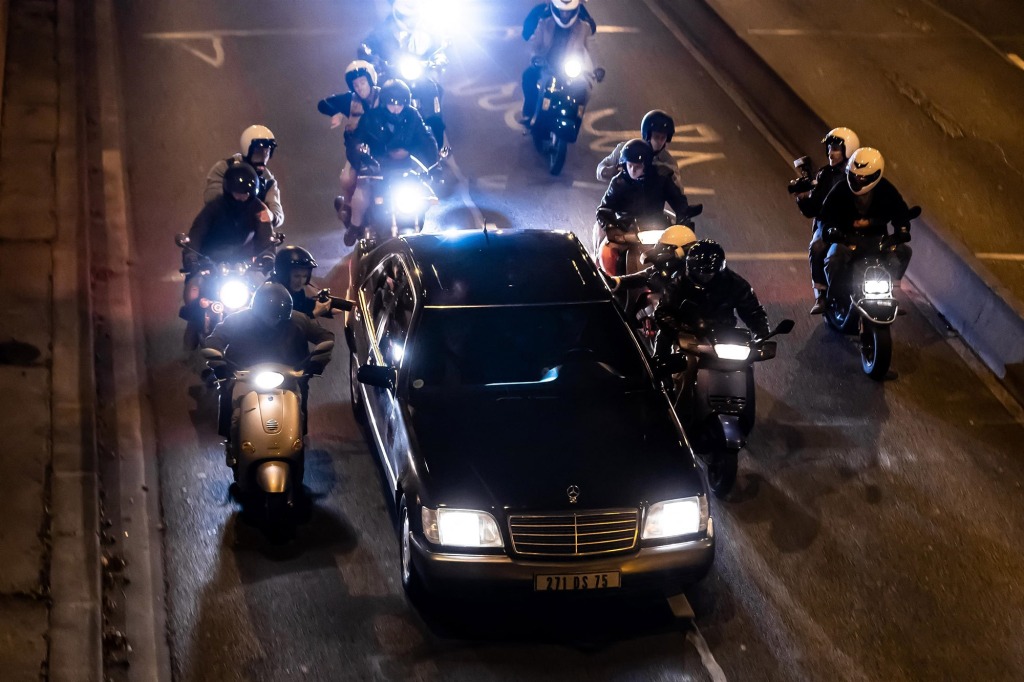 The scene, according to photos, appears to end under the Alma bridge in Paris. 