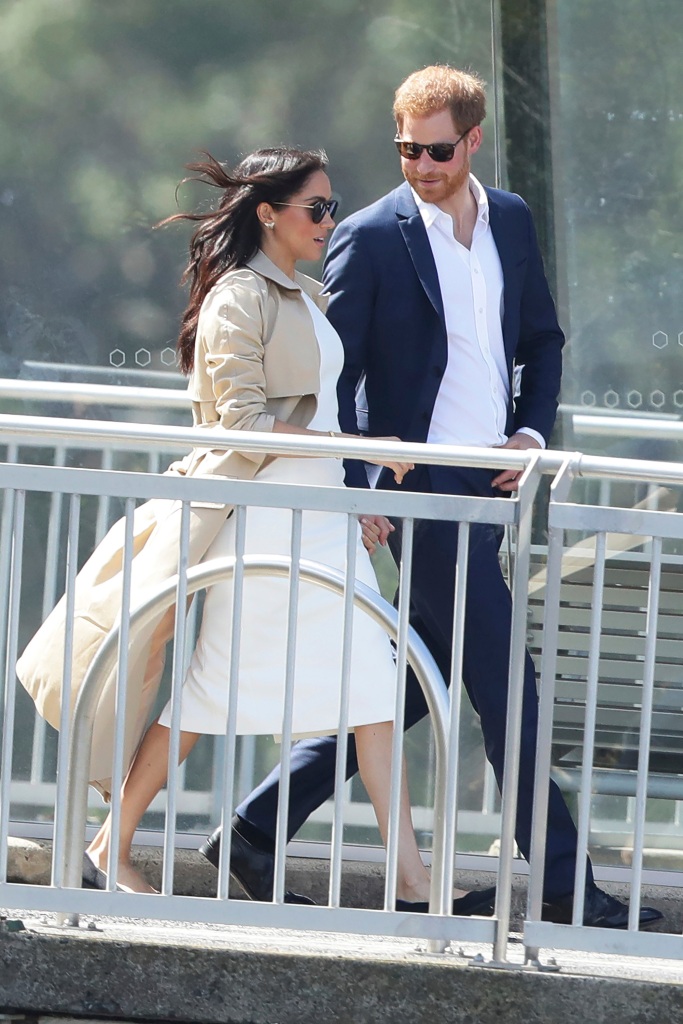 The Duke and Duchess of Sussex are pictured at Sydney Harbour, Australia, where they take a boat tour as they visit the Sydney Opera House and Taronga Zoo on day two of their Autumn Tour. OCTOBER 16th 2018. credit: Matrix/MediaPunch MAU_183718_BMNSSCGFJFLR /IPX