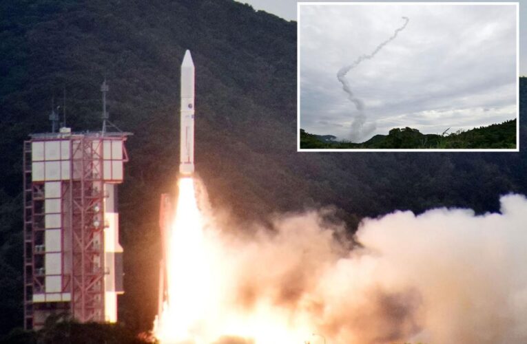 Japan scraps failed rocket launch with self-destruct command