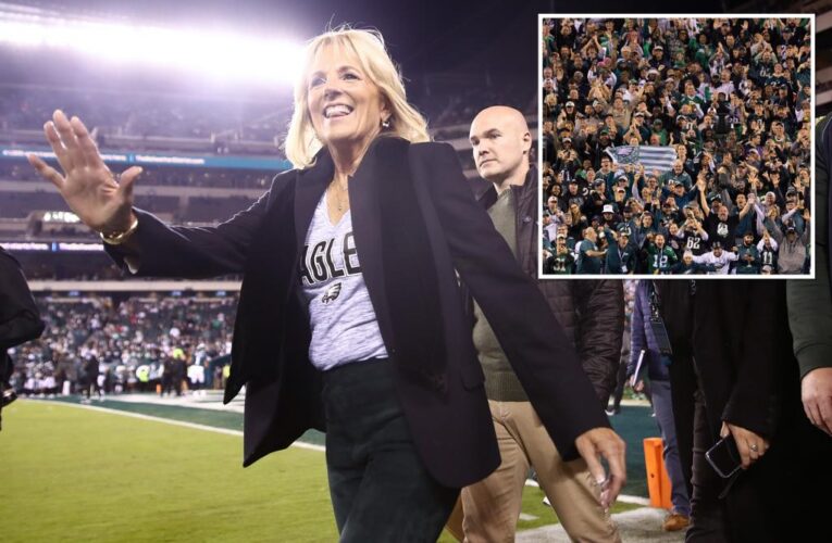 Jill Biden booed during Eagles-Cowboys showdown