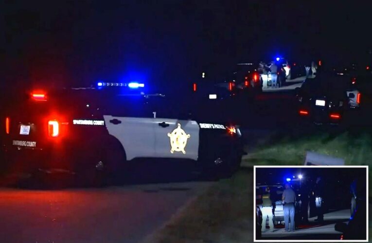 5 killed in shooting inside South Carolina home