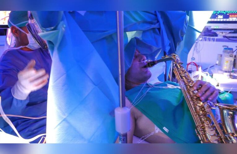 Musician plays saxophone throughout 9-hour brain surgery