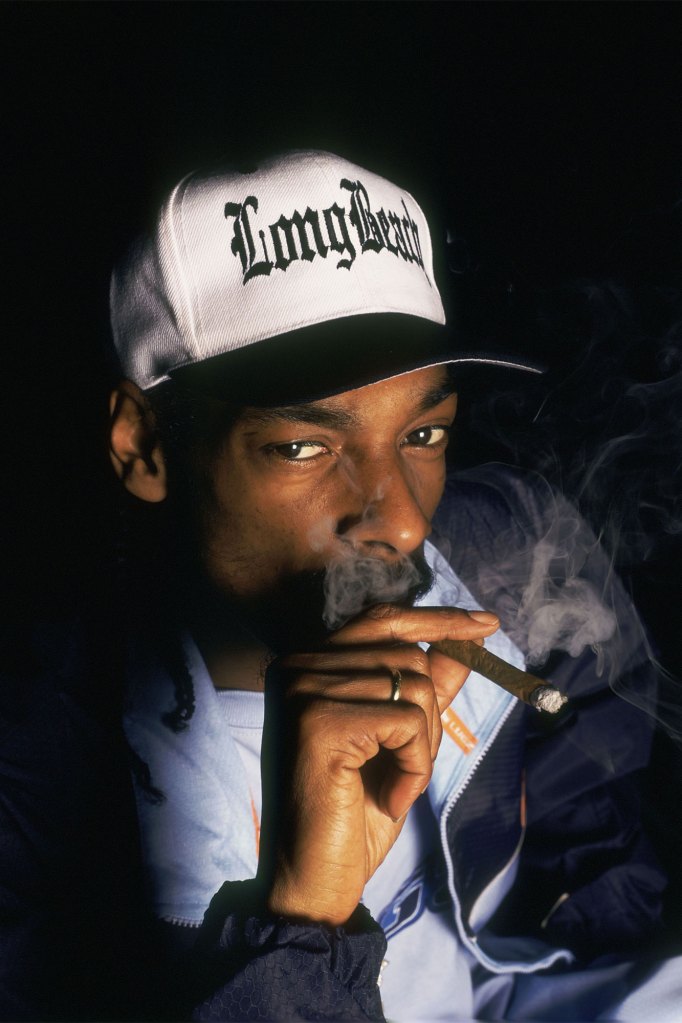 Snoop Dogg smokes joint