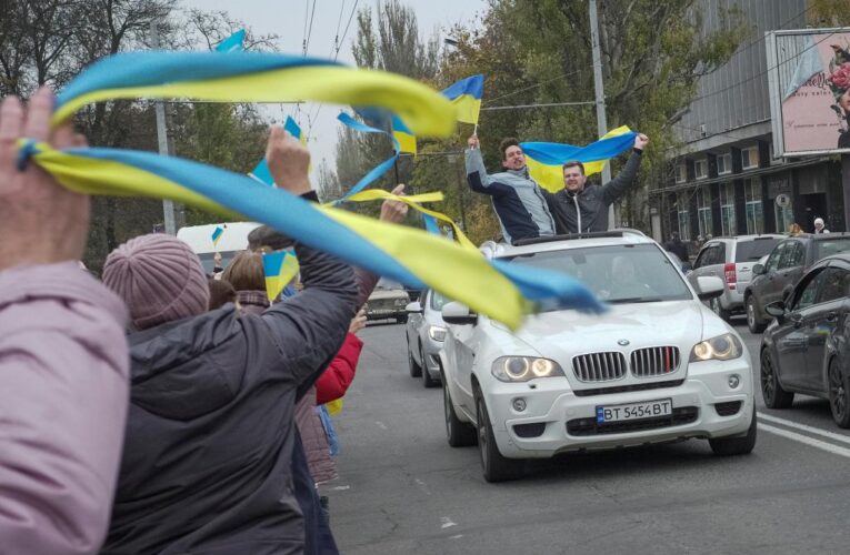 Ukrainian activists resisted Kherson occupation with ribbon campaign