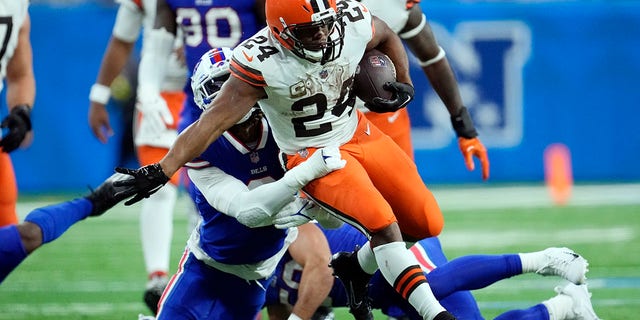 Cleveland Browns running back Nick Chubb, #24, rushes during the second half of an NFL football game against the Buffalo Bills, Sunday, Nov. 20, 2022, in Detroit. 