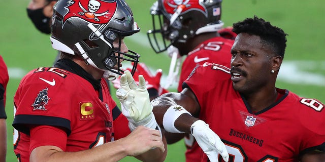 Tom Brady and Antonio Brown during the Kansas City Chiefs game at Raymond James Stadium in Tampa, Nov. 29, 2020.