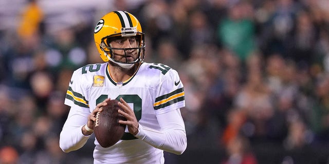 Aaron Rodgers #12 of the Green Bay Packers looks to pass the ball against the Philadelphia Eagles at Lincoln Financial Field on November 27, 2022 in Philadelphia, Pennsylvania. 