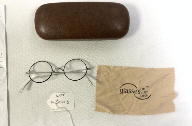 Daniel Radcliffe’s ‘Harry Potter’ glasses headed to auction