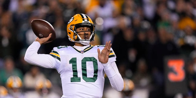 Green Bay Packers quarterback Jordan Love throws during the second half of an NFL football game against the Philadelphia Eagles, Sunday, Nov. 27, 2022, in Philadelphia.