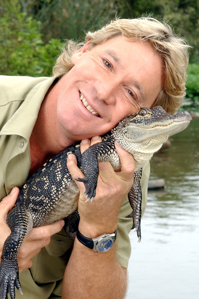 Steve Irwin holding crocodile.